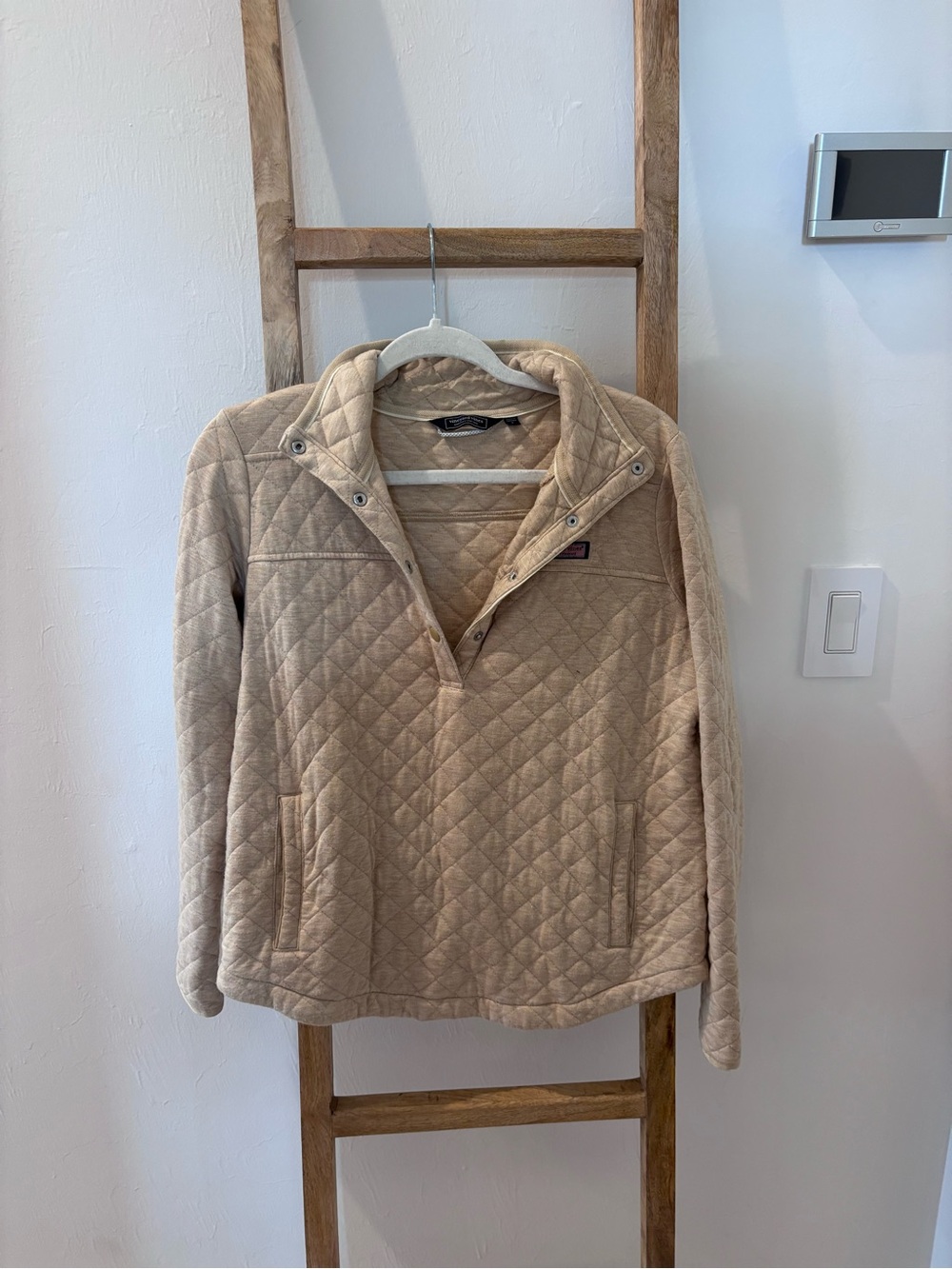 Vineyard Vines Quilted Pullover Jacket in Beige